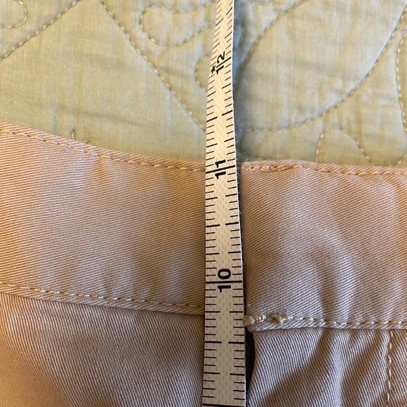 BANANA REPUBLIC Casual Beige Chinos.  EUC. Size 10. - Picture 8 of 8